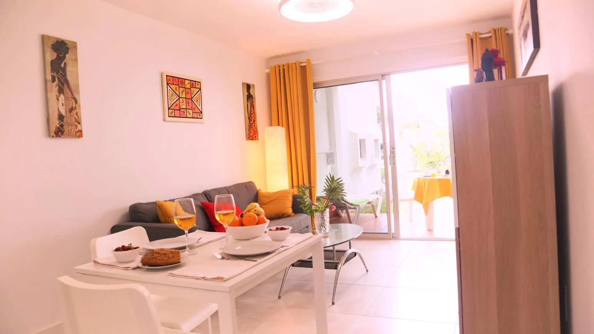 Apartment Aida 111 - Apartamento Con Vistas Al Jardin Y Cerca Del Mar San Bartolome de Tirajana  Spain